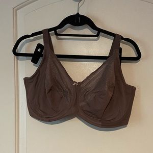 Bali Lilyette Enchantment Lace Underwire Minimizer Bra